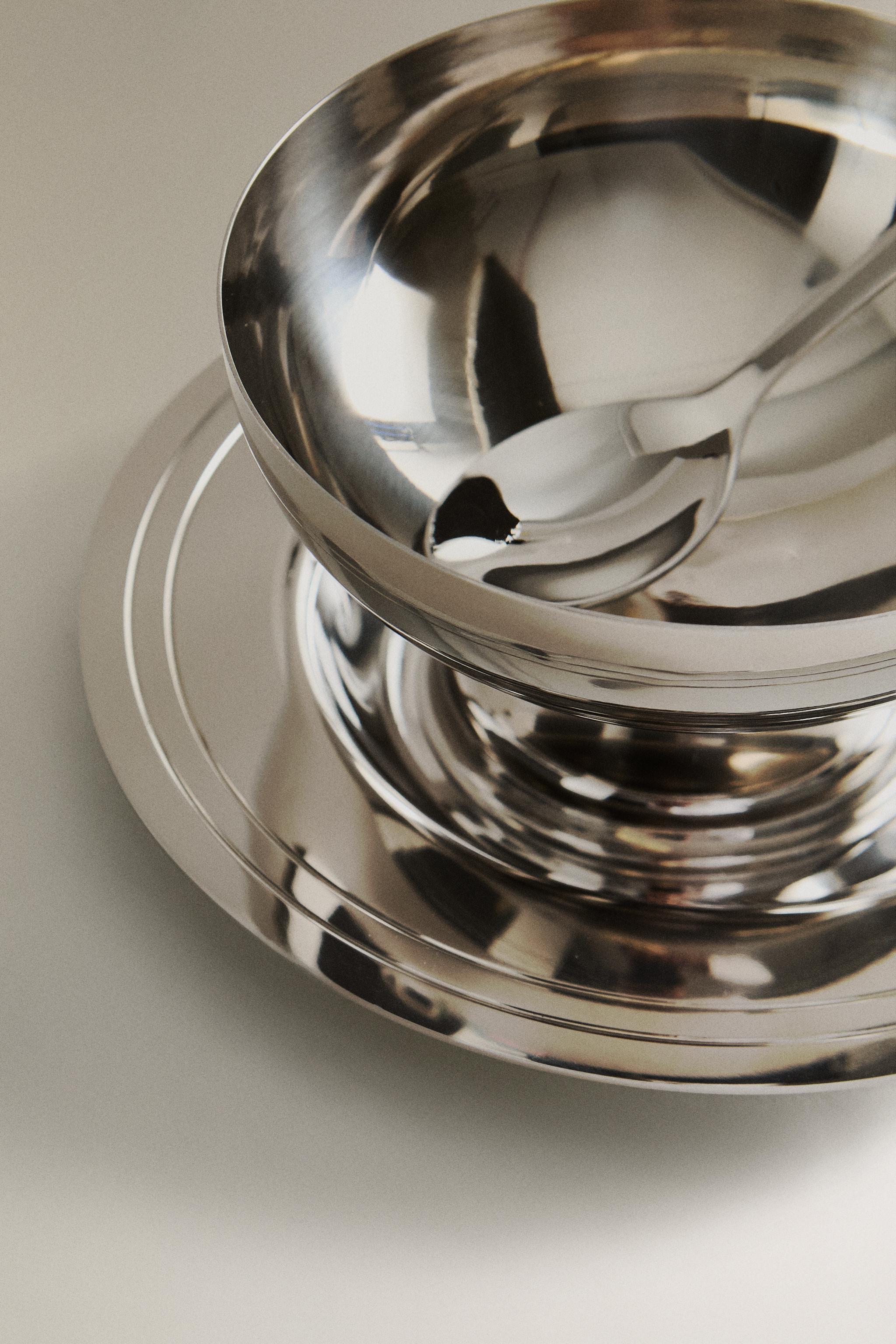 DESSERT GLASS SET MADE OF SHINY METAL